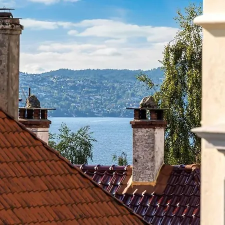 Cozy & Modern In Historic Area Of Bergen! Apartment